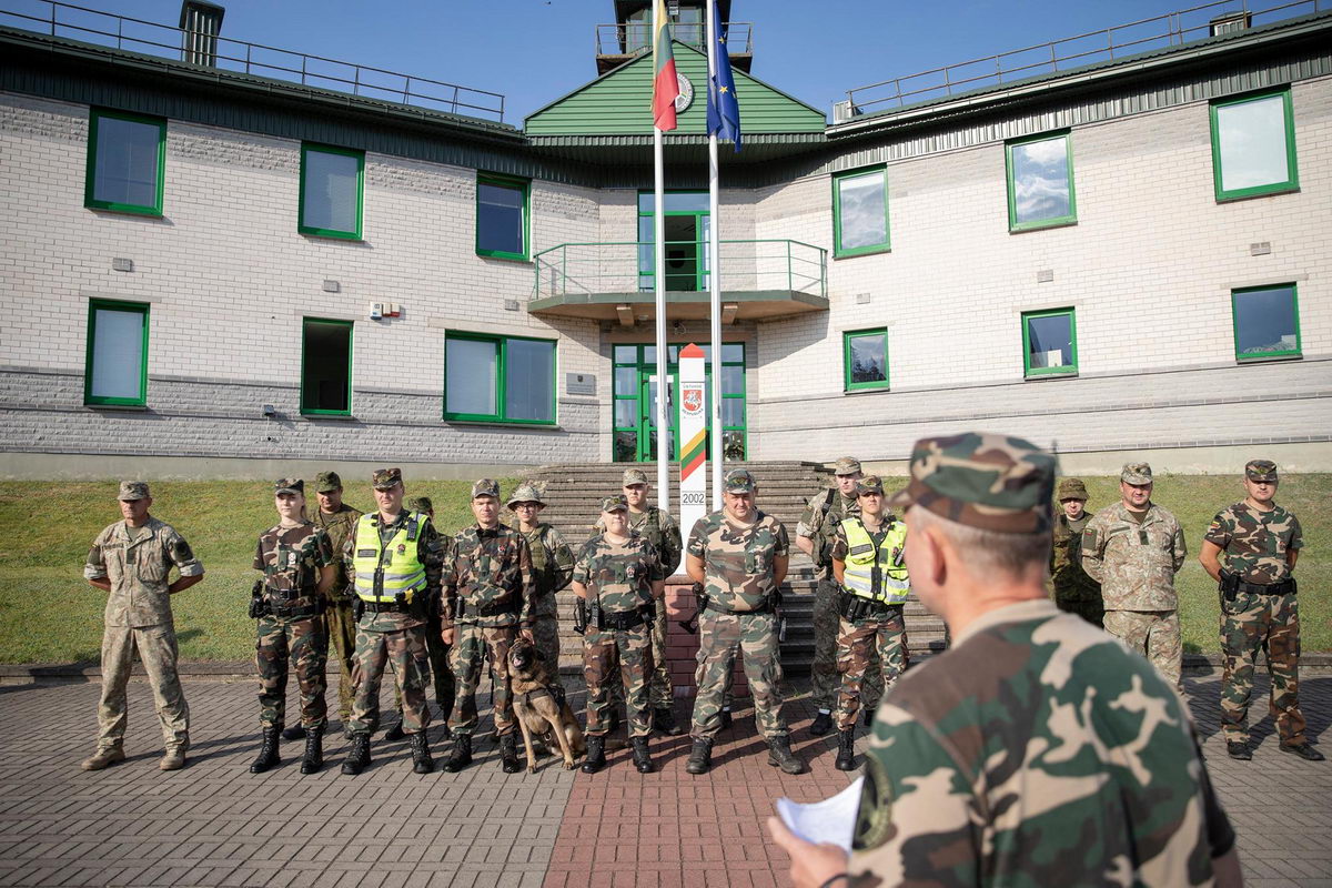 Литовско-беларусскую границу начали патрулировать военные