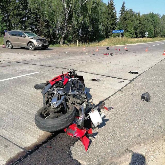 Под Мачулищами погибли мотоциклист и его пассажир