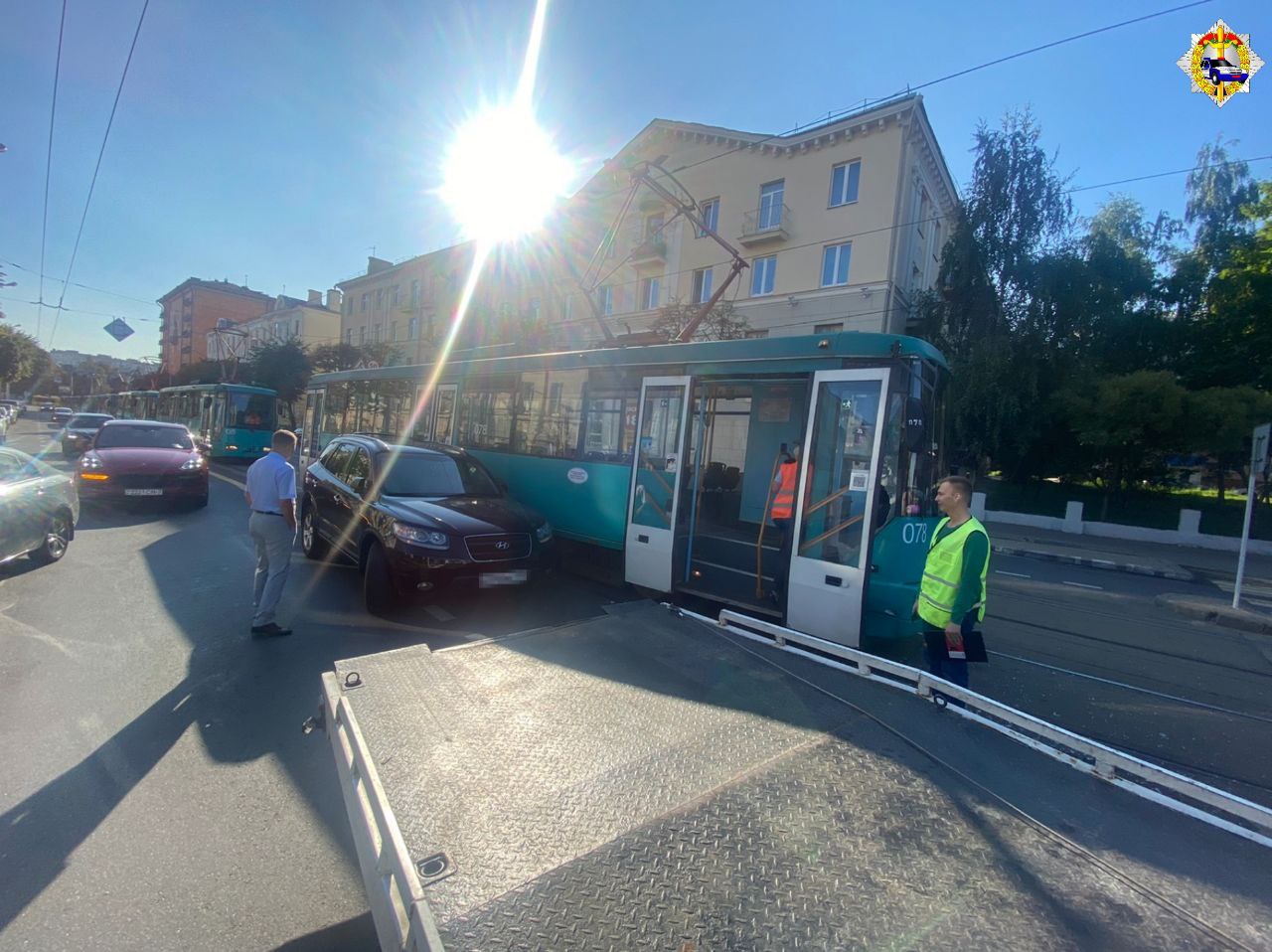 Трамвай и легковушка столкнулись в Минске