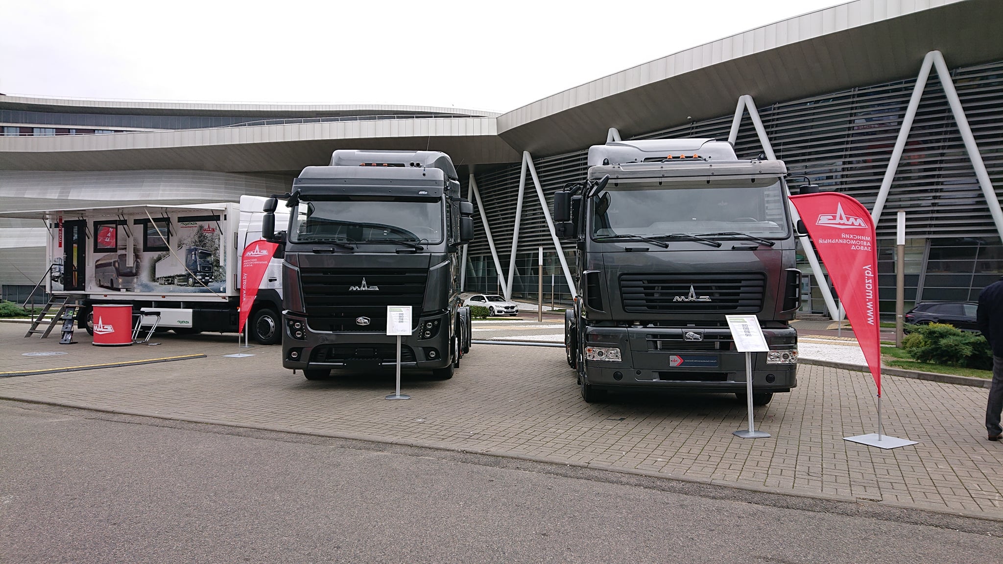МАЗ показал грузовики с двигателями Wiechai