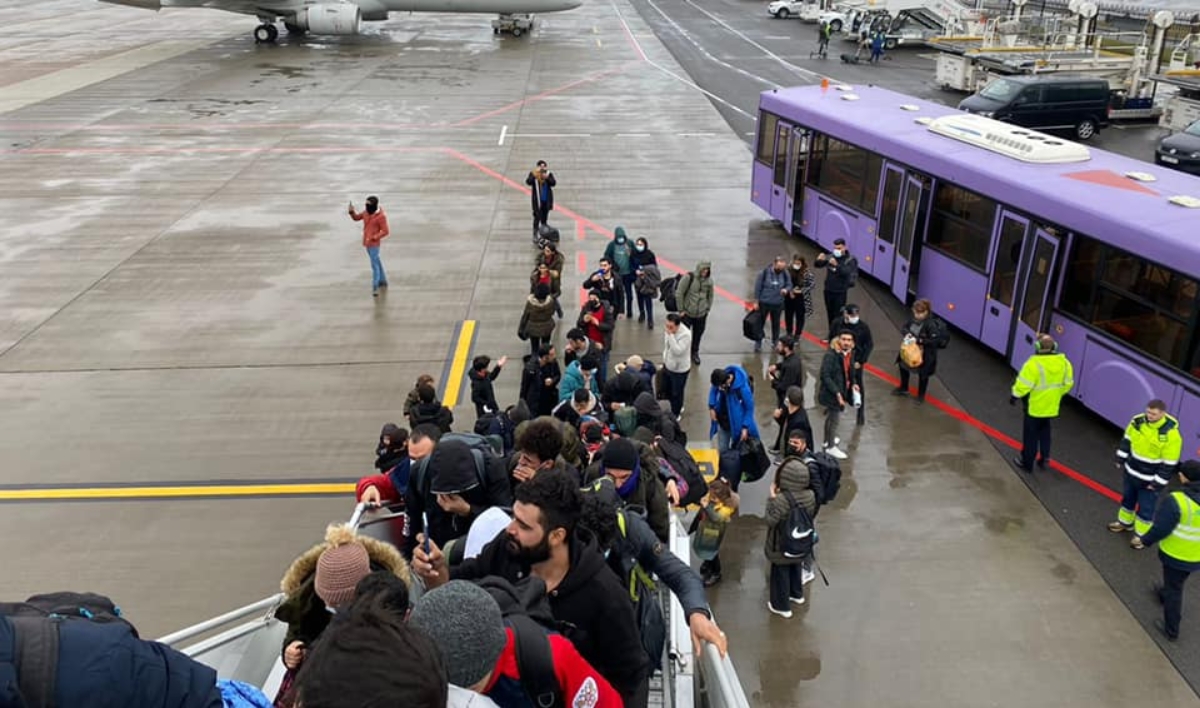 Самолет с мигрантами вылетел из Минска в Багдад - фотофакт