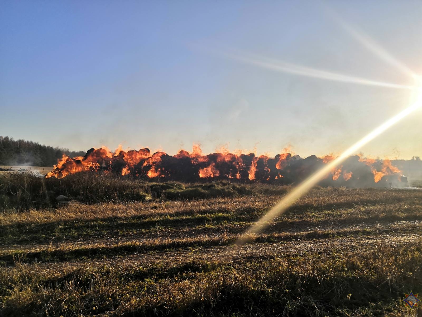 За воскресенье в Беларуси сгорело более 350 тонн соломы