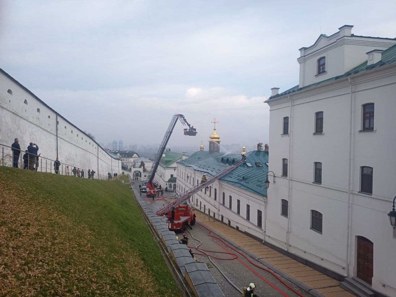 В Киево-Печерской лавре произошел пожар