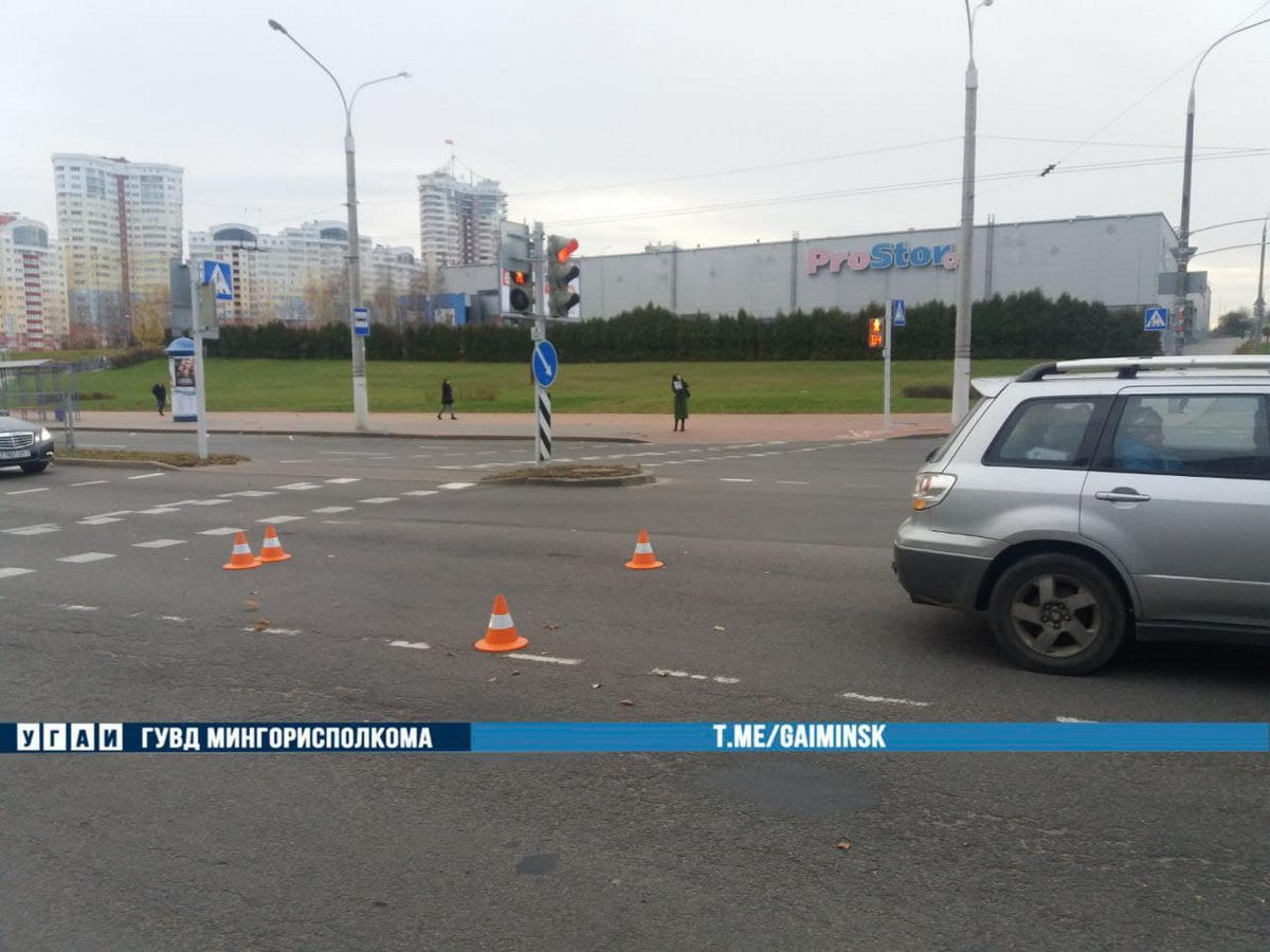 12-летний ребенок попал под колеса авто в Минске