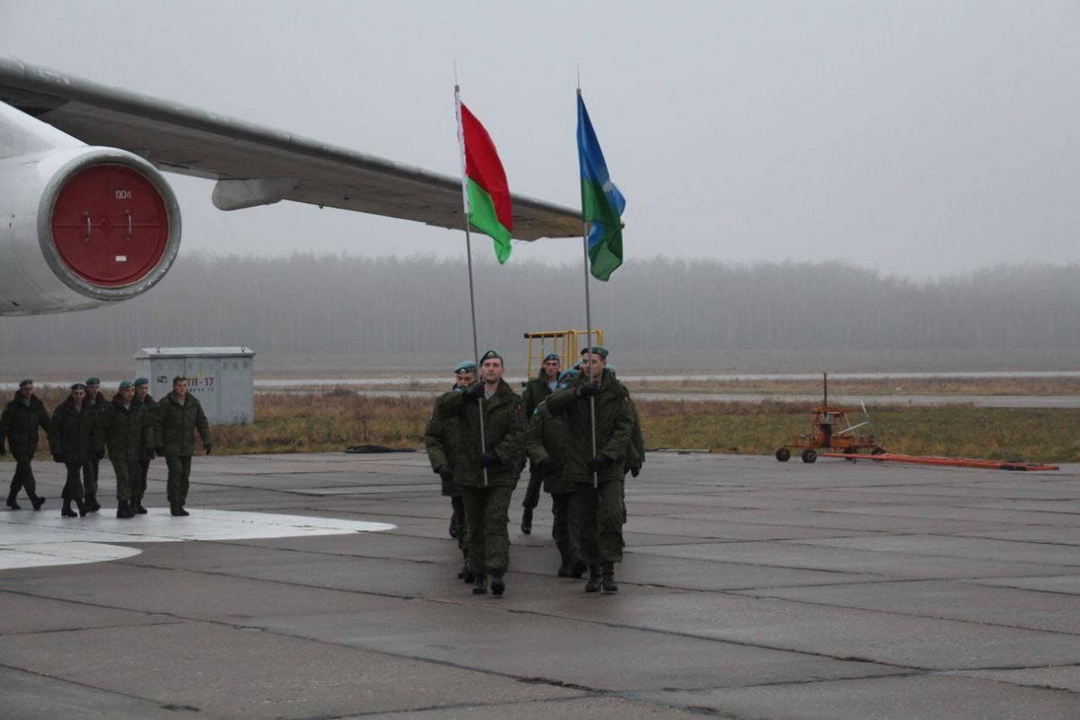 Беларусские военные вернулись домой с учений ОДКБ