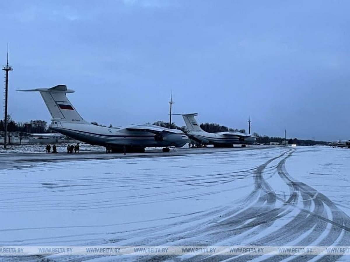 Беларусские войска отправляются в Казахстан - фотофакт