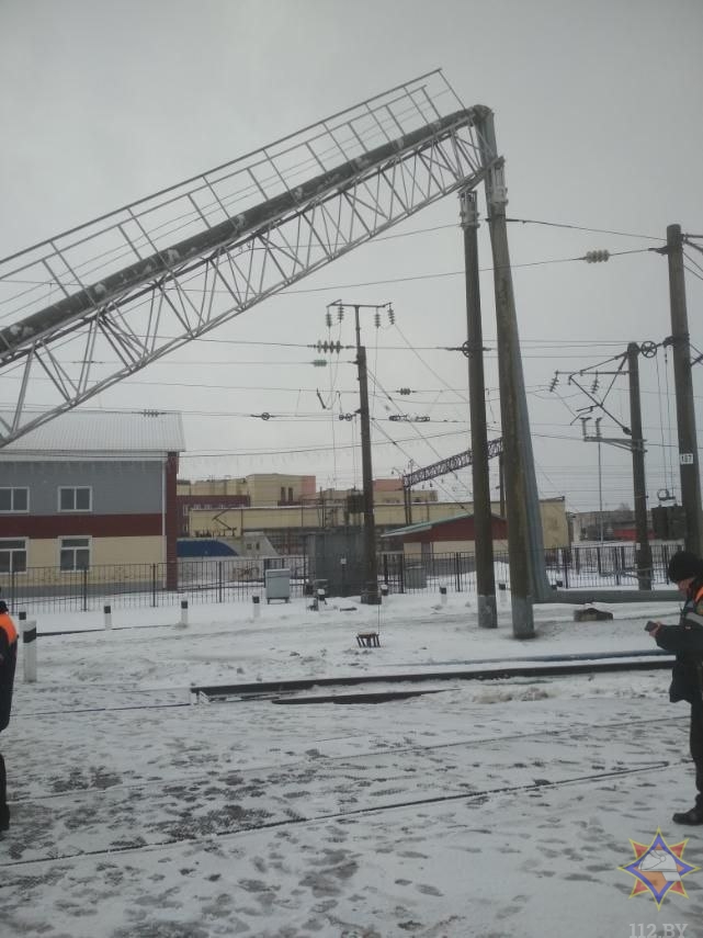Опоры теплотрассы обрушились на станции Орша-Центральная