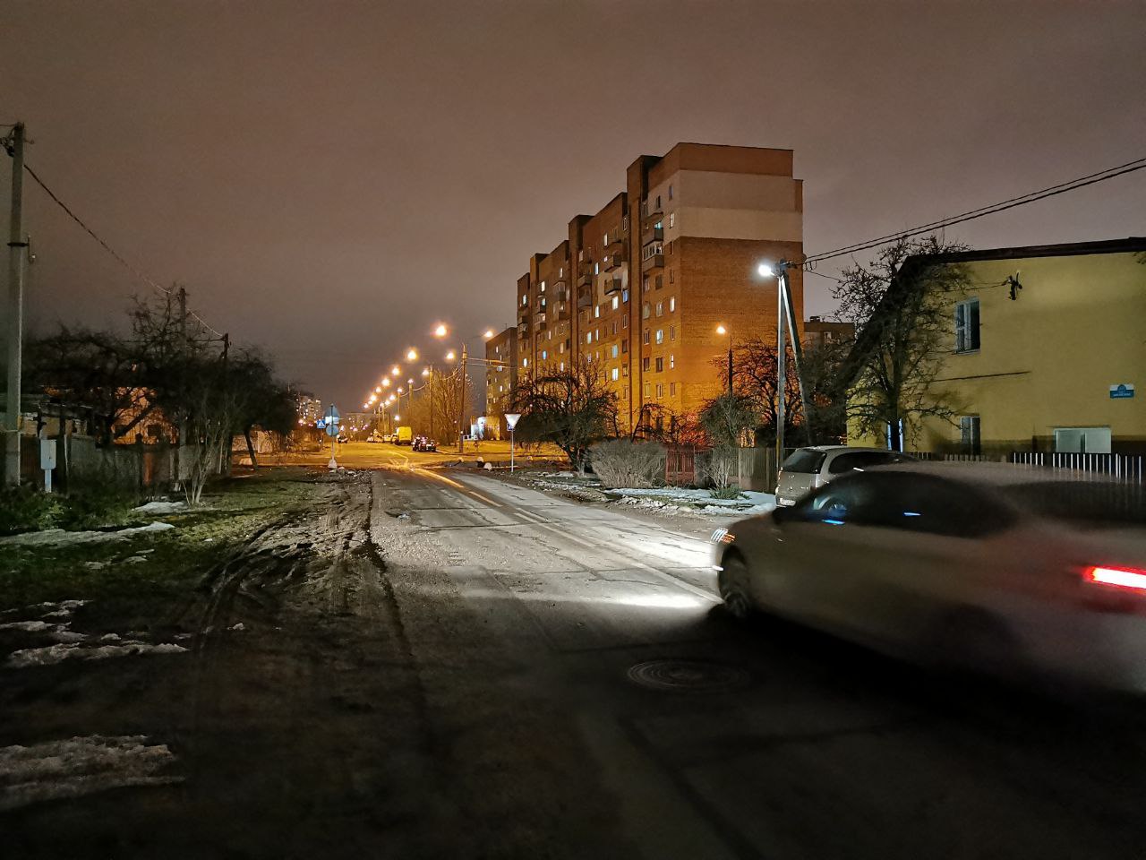 Фотоэтюд в серых тонах: Минск накануне референдума и в первые дни вторжения России в Украину