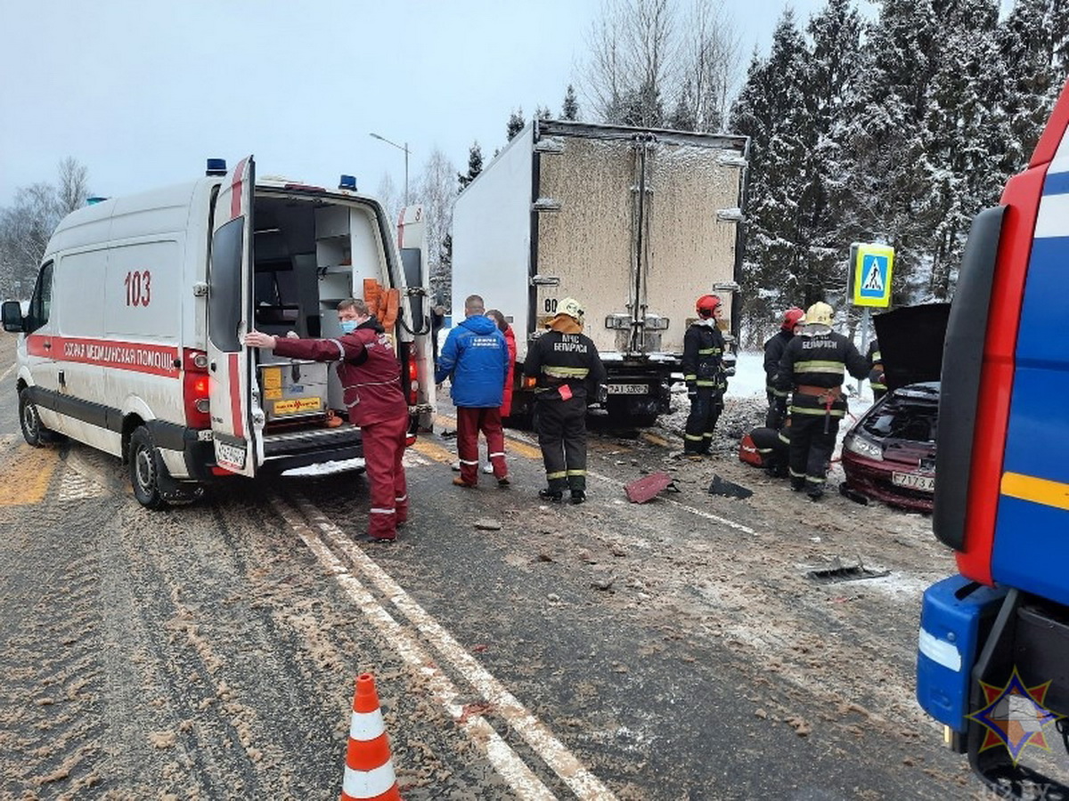 Легковушка попала под грузовик в Полоцком районе