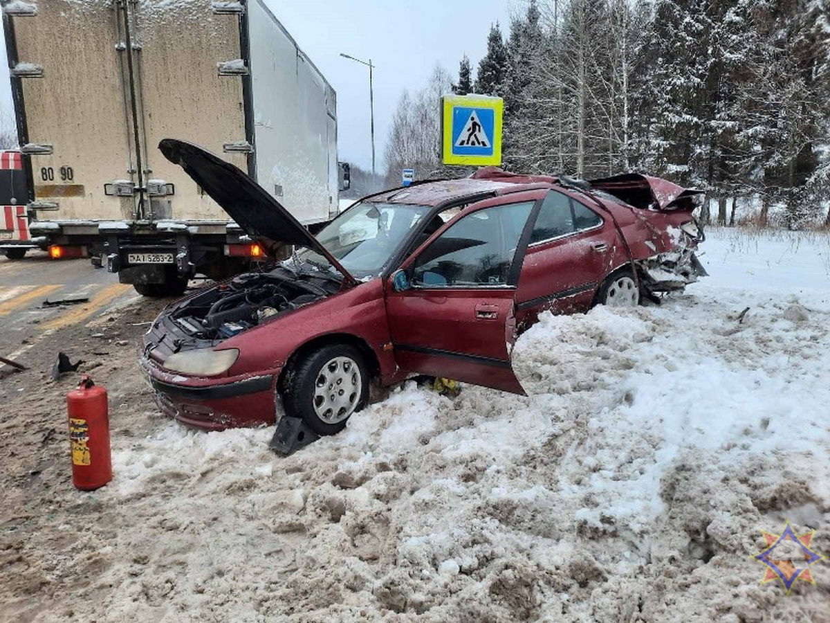 Легковушка попала под грузовик в Полоцком районе