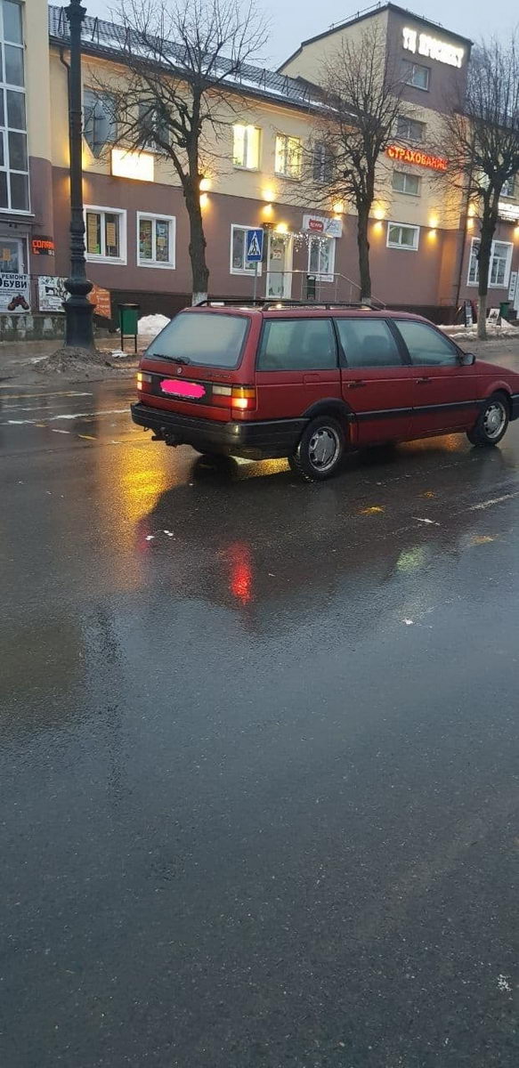 Пешеход попал под колеса авто на перехо­де в Борисове