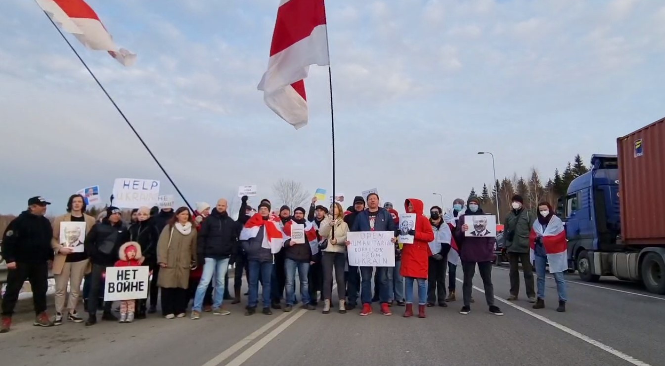 На границах Беларуси с Польшей и Литвой прошли антивоенные митинги