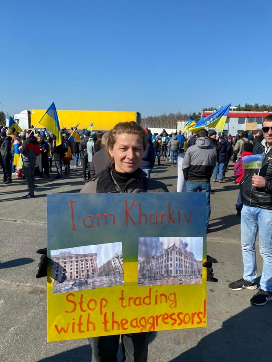 Активисты блокируют проезд беларусских и российских фур в польском Корощине
