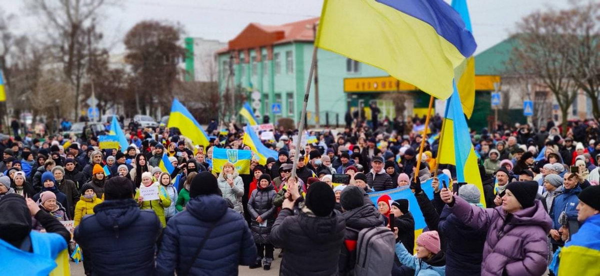 "Русские, домой" - в оккупированных городах Украины продолжаются митинги