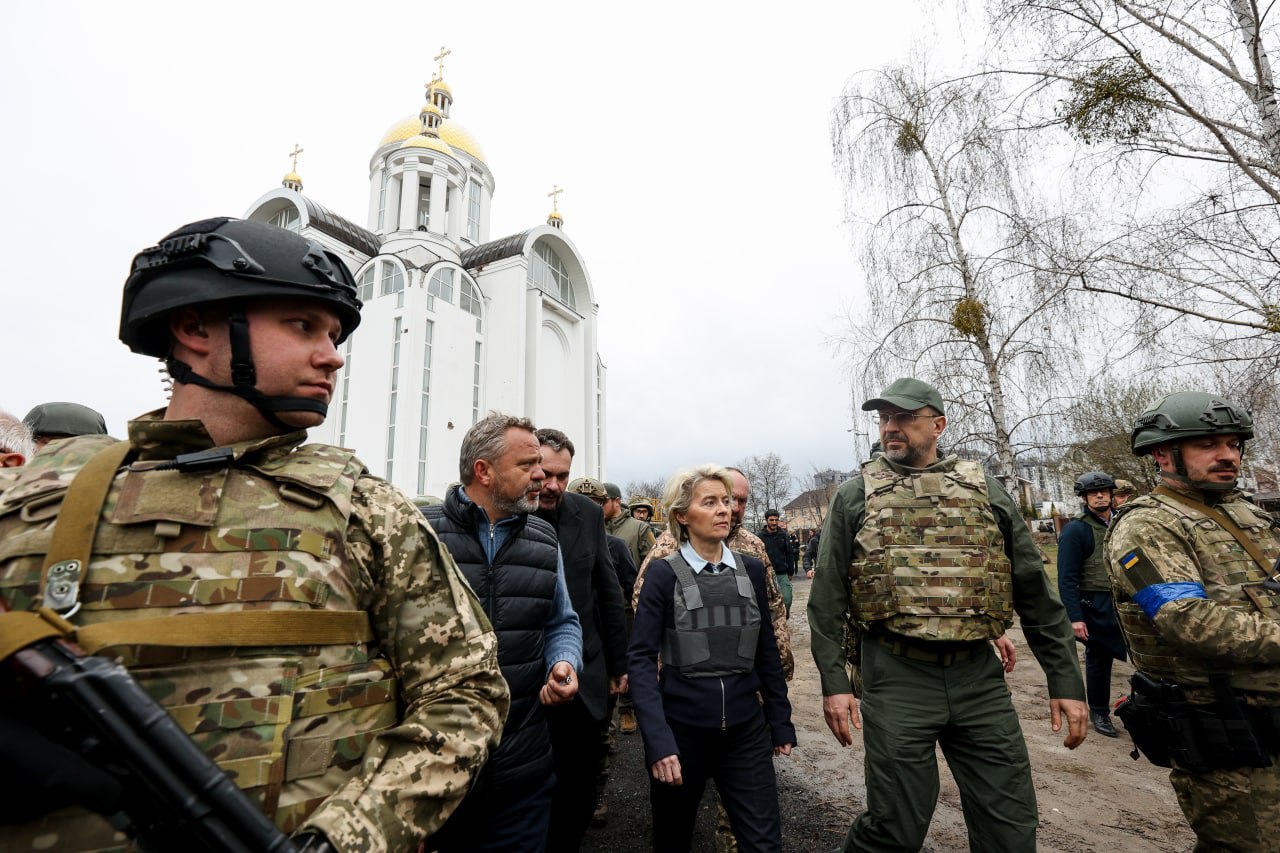 Урсула фон дер Ляйен и Боррель посетили Бучу