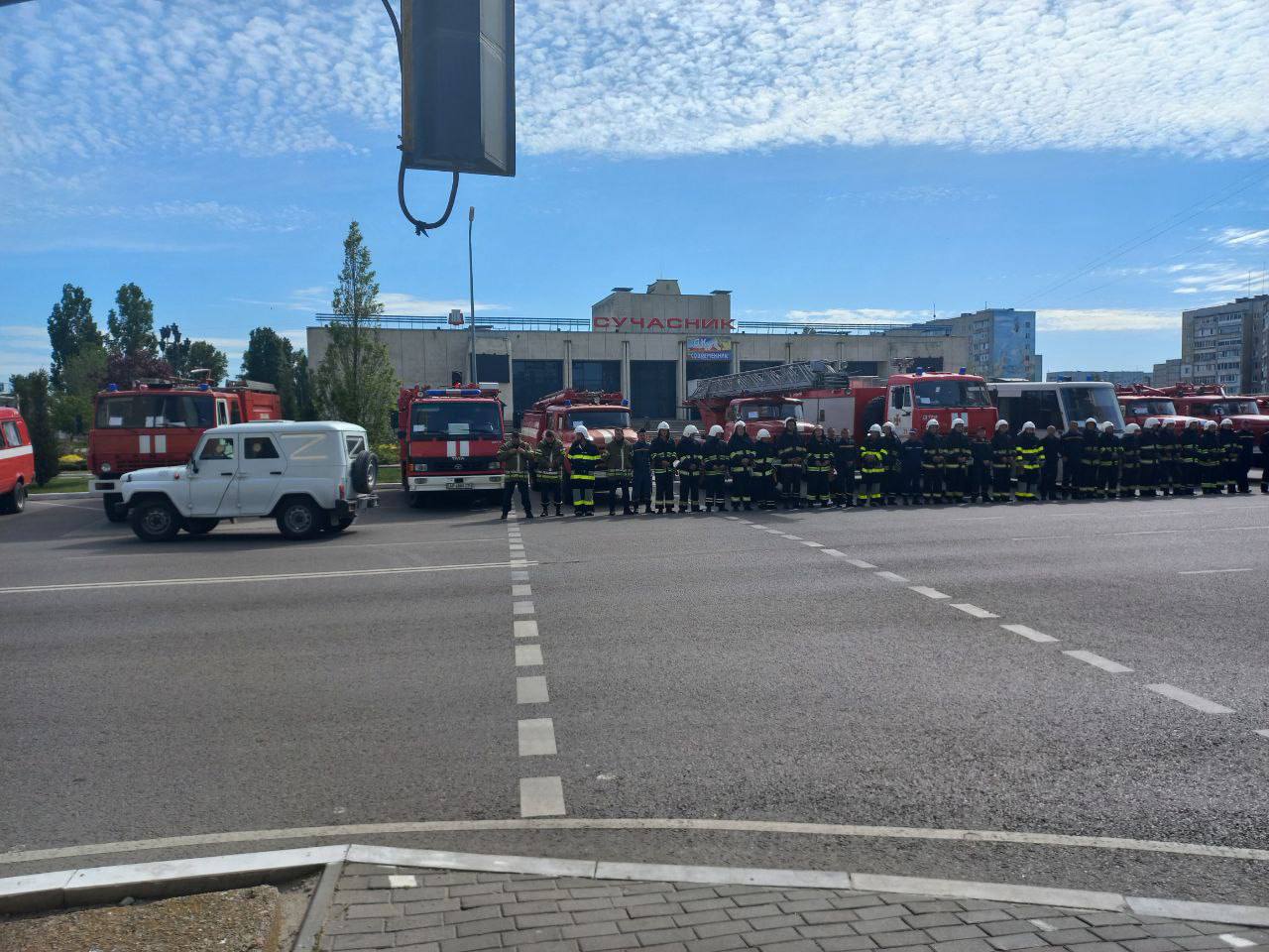 Пожарные в оккупированном Энергодаре вышли на акцию протеста из-за похищения начальника отряда