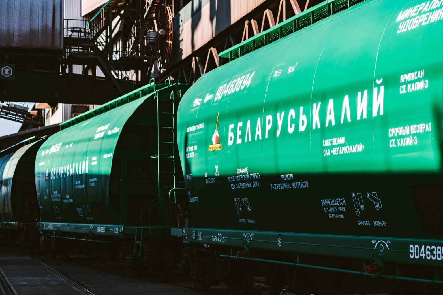 Bloomberg: US Seeks Ukraine’s Help to Ease Restrictions on Belarusian ...