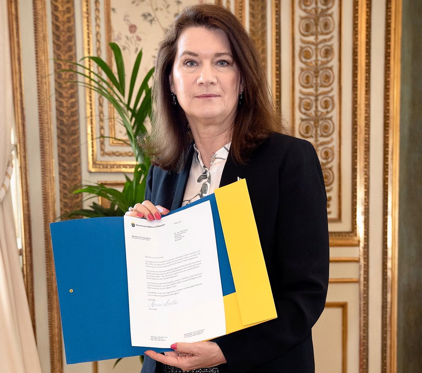 Глава МИД Швеции подписала заявку на вступление в НАТО