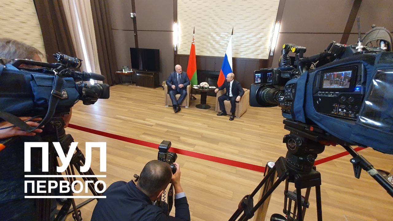 Путин и Лукашенко начали встречу в Сочи
