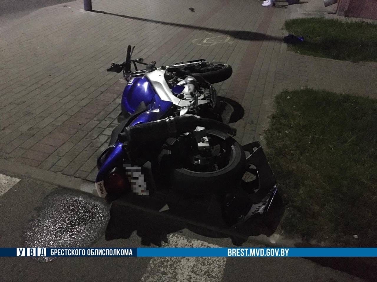 Мотоциклист насмерть сбил пешехода в Пинске и погиб сам