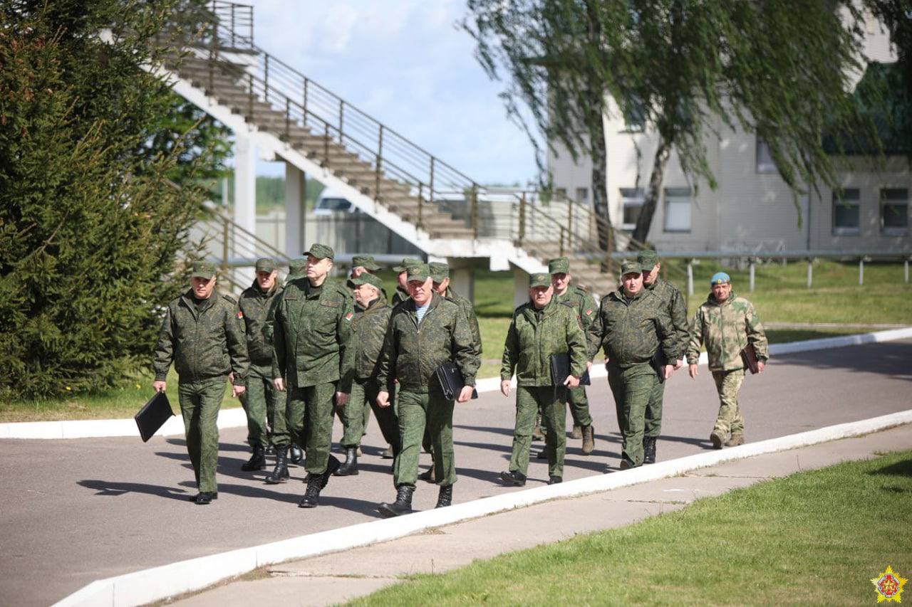 Хренин позвал на военные сборы председателей облисполкомов