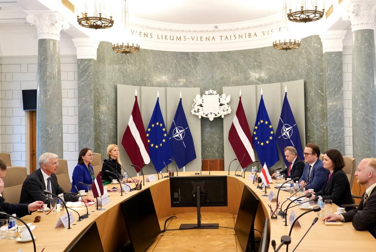 Латвия продолжит поддерживать беларусское общество - Кришьянис Кариньш