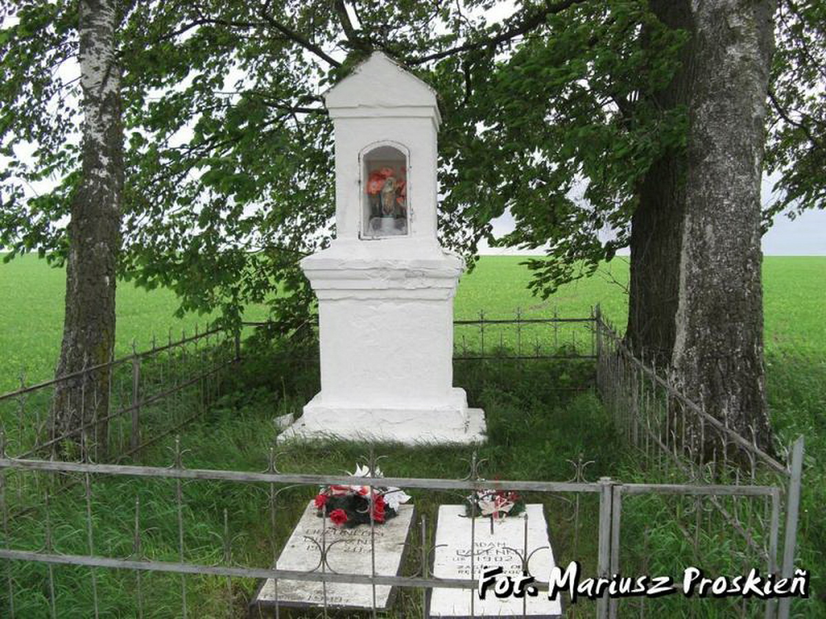В Берестовицком районе осквернили могилы польских солдат