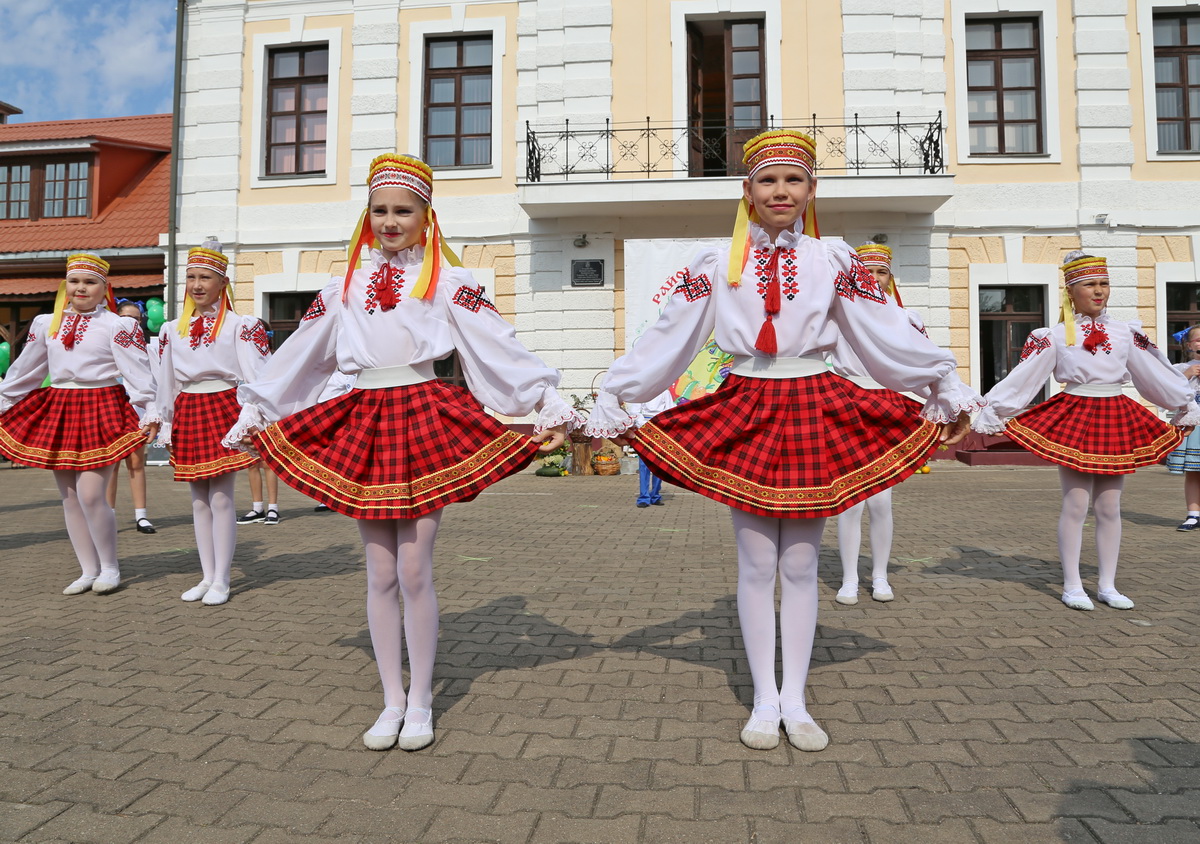 В Шклове отпраздновали День огурца - фотофакт