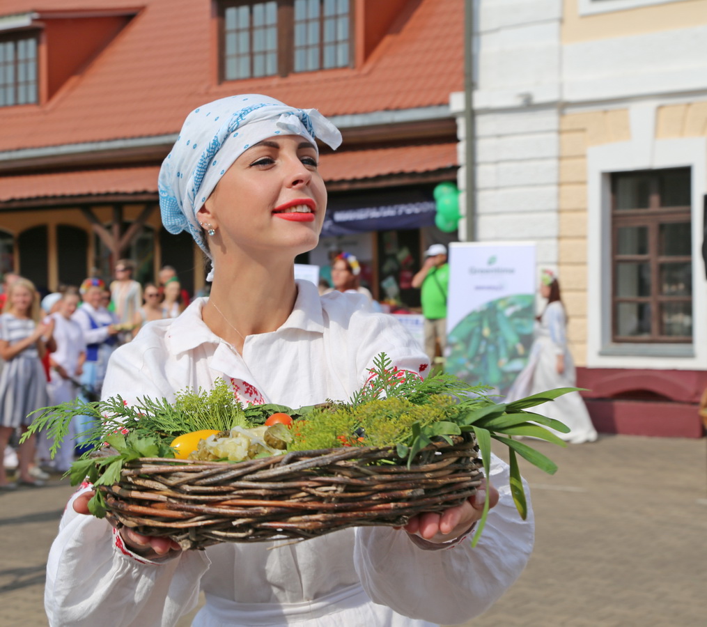 В Шклове отпраздновали День огурца - фотофакт