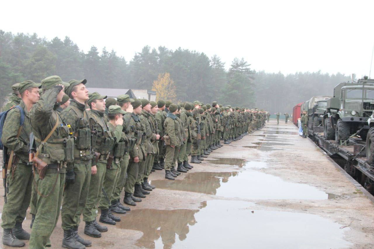 Минобороны Беларуси публикует фото ротации войск на границе