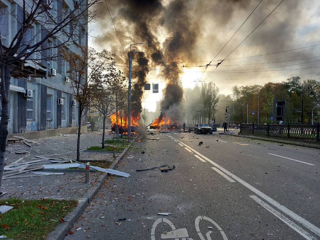 Взрывы прогремели в центре Киева и других городах Украины