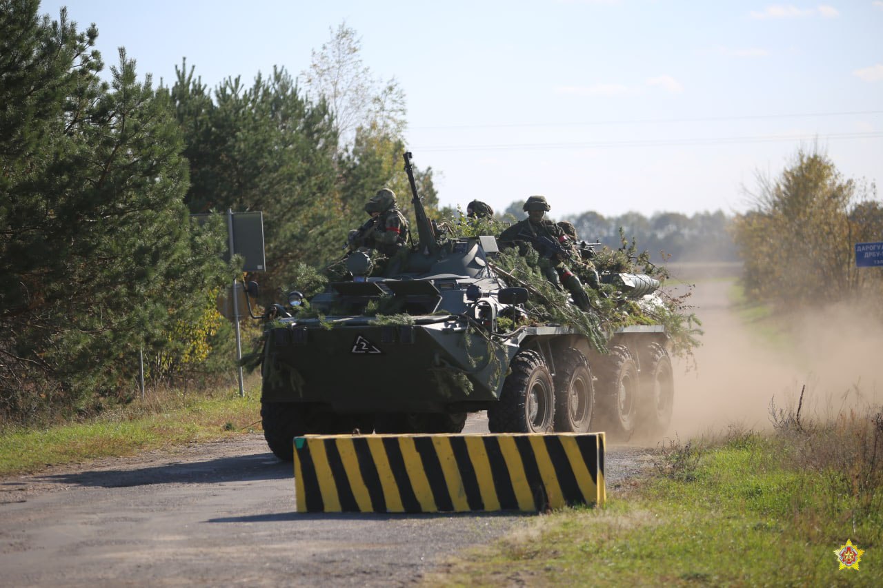 Минобороны Беларуси проводит ротацию подразделений на границе