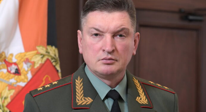 СМИ сообщают о снятии с должности генерала Лапина