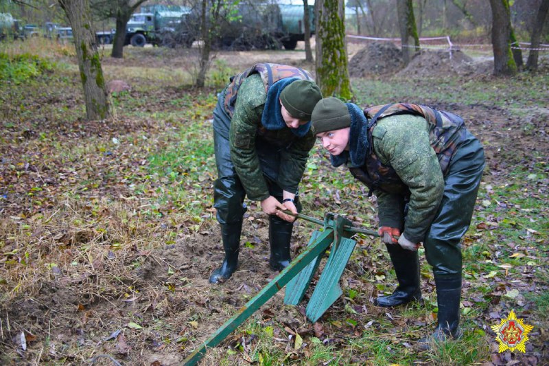 Минобороны наводит понтонную переправу в Гродно