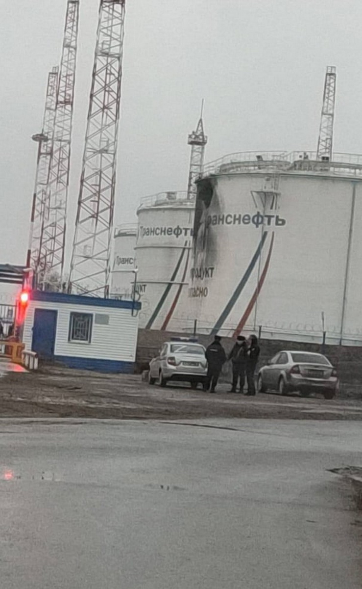 В Орловской области сообщают о подрыве на нефтебазе