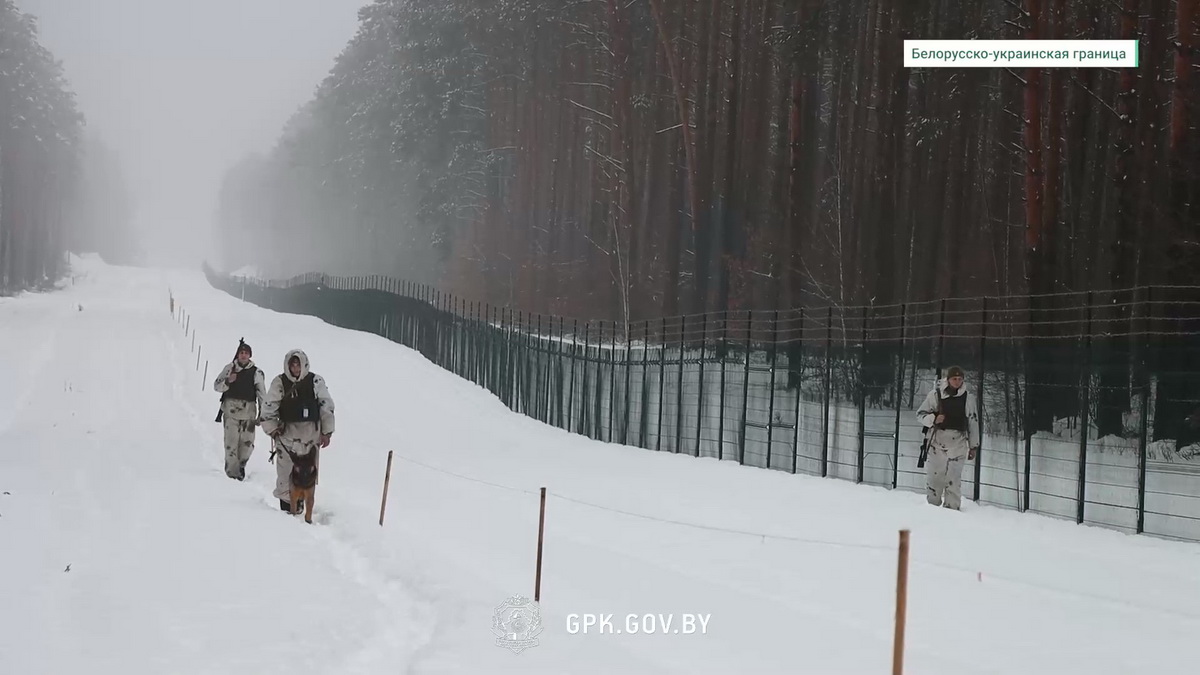 ГПК рассказал о рвах и минах на границе с Украиной