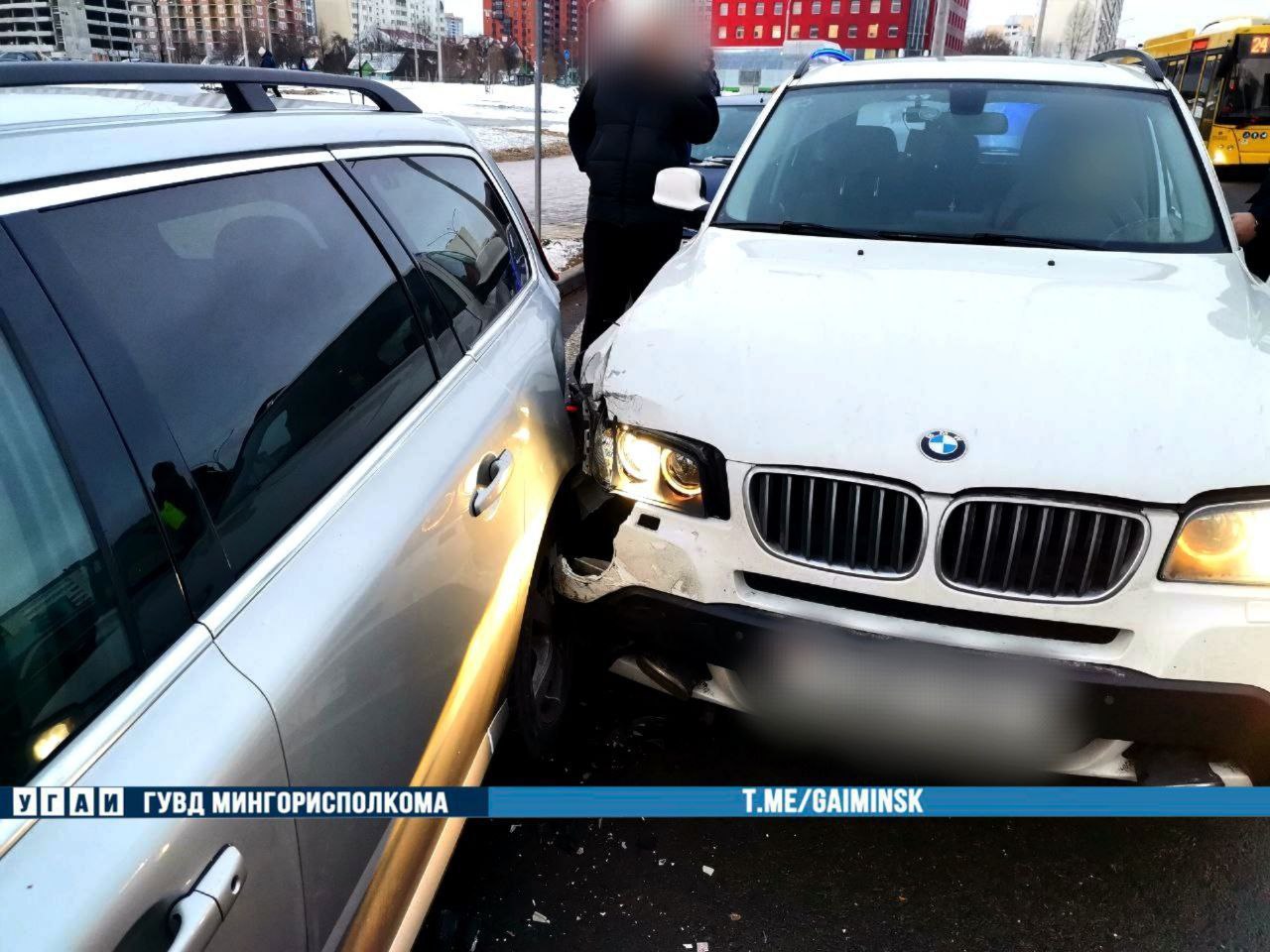 Пенсионерка на BMW повредила пять автомобилей в Минске