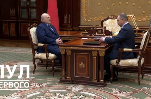 Александр Лукашенко принимает с докладом своего сына Виктора Лукашенко, который возглавляет Национальный Олимпийский комитет 20 марта 2023 года