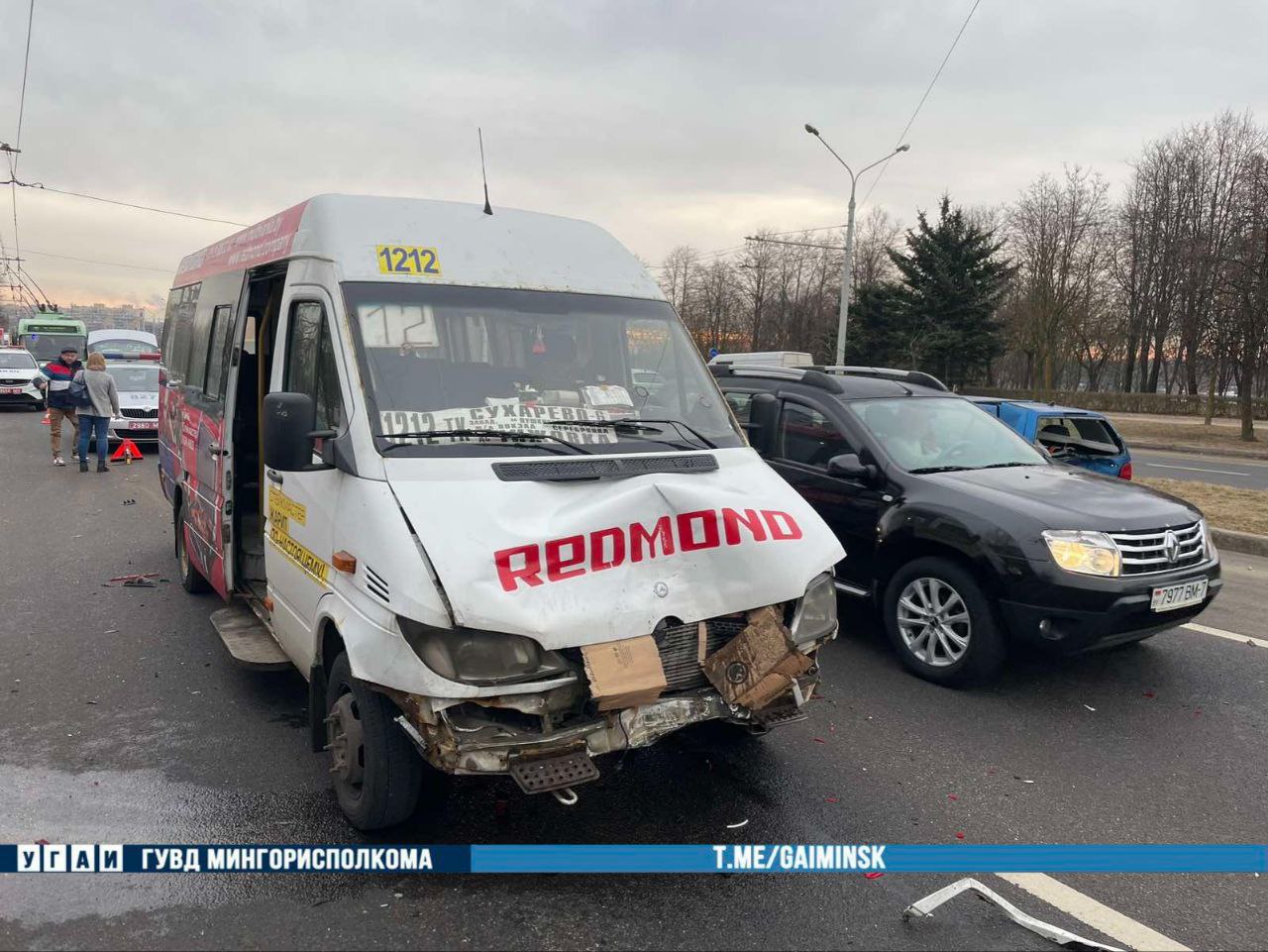 Четверо пассажиров маршрутки доставлены в больницу после ДТП в Минске