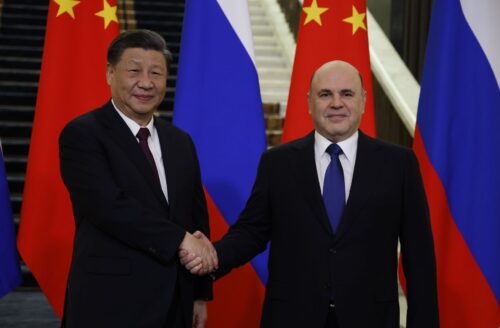 председатель КНР Си Цзиньпин и премьер-министр РФ Михаил Мишустин 21 марта 2023 года
