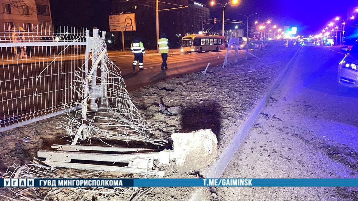 24-летняя девушка погибла в ночном ДТП в Минске