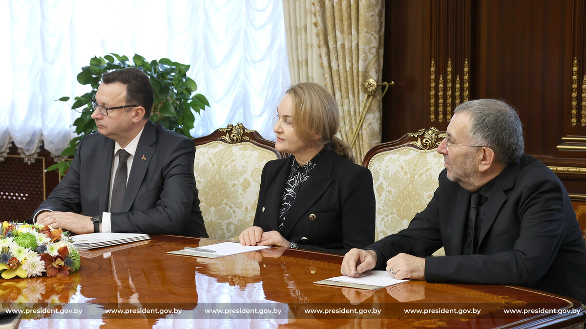 Лукашенко предложил жене Мнангагвы взяться за высокотехнологичные проекты