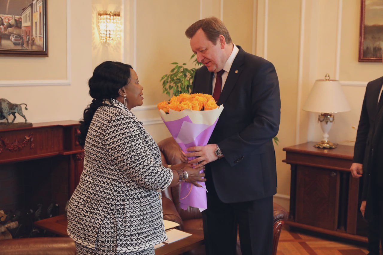 Жена президента Зимбабве встретилась с Алейником и Зингманом в Минске