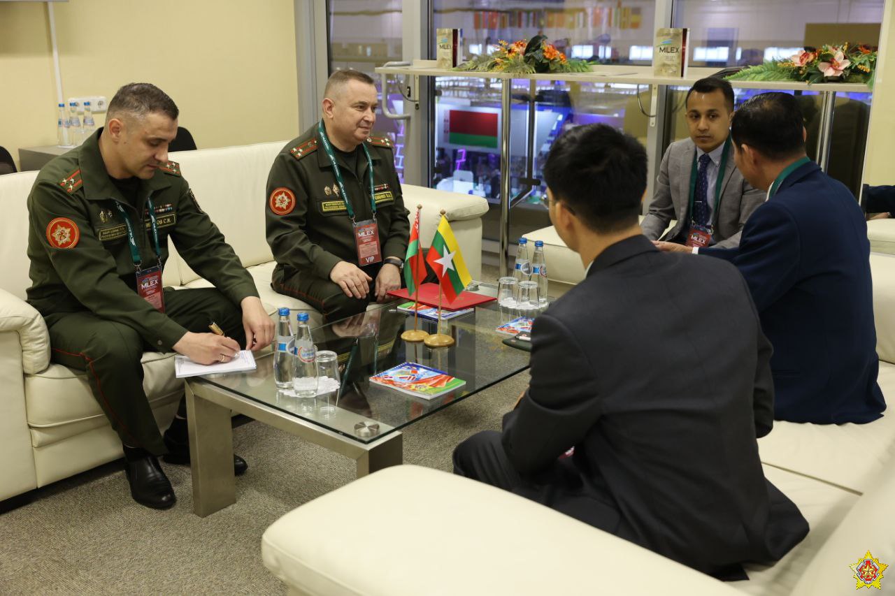 Беларусь и Мьянма обсудили военное сотрудничество