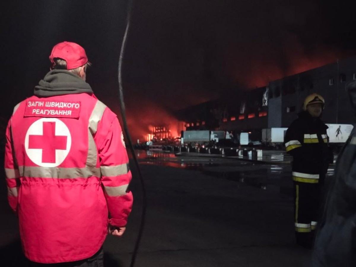 Россияне уничтожили склад Красного Креста в Одессе