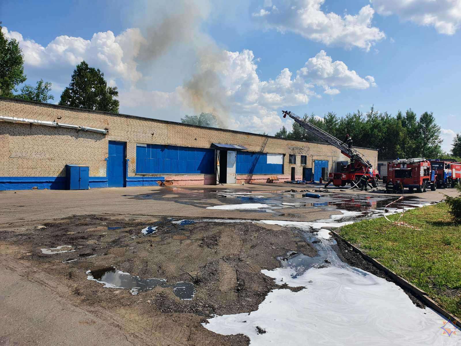 Пожар случился в цеху чаусского филиала «Бабушкиной крынки». Погиб главный инженер
