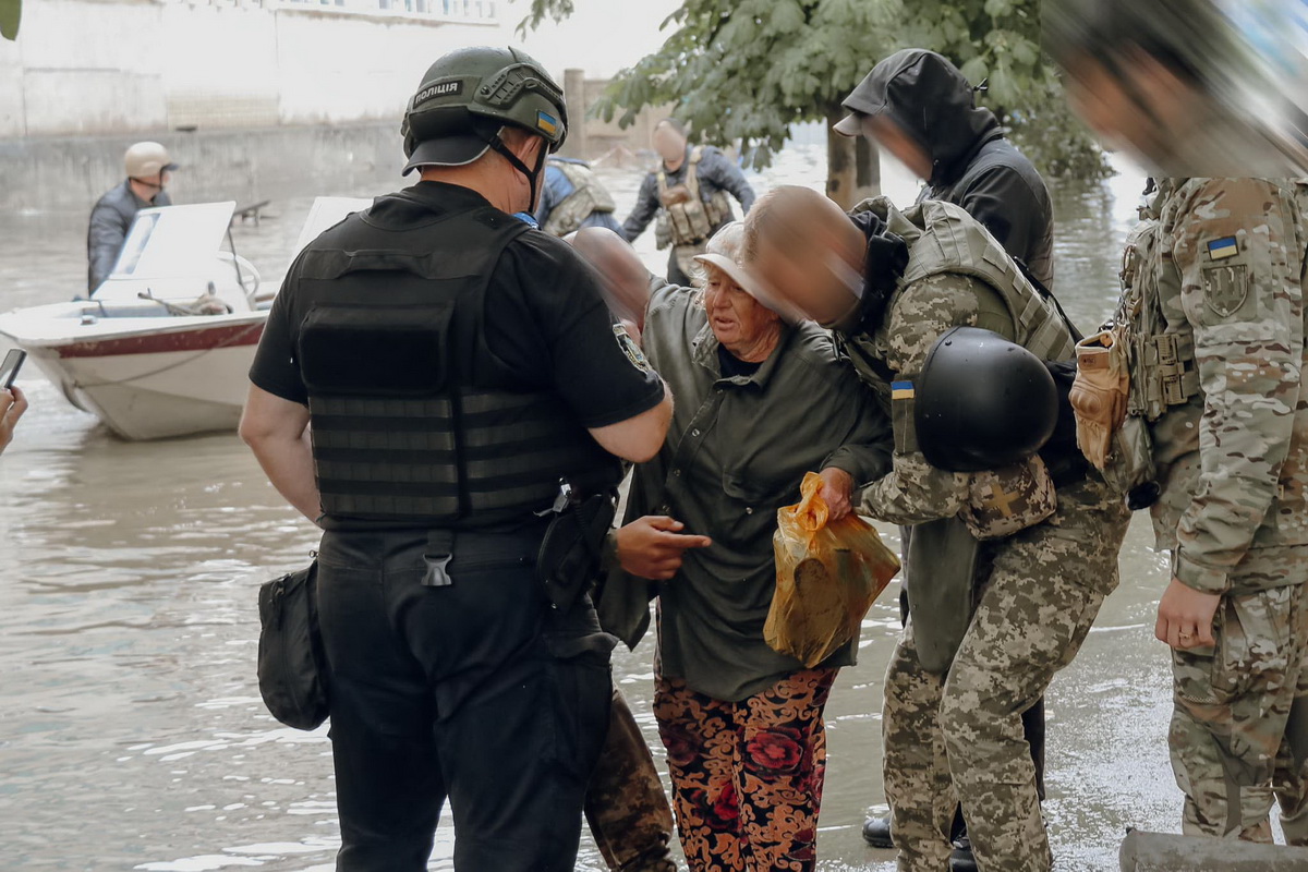 Три человека погибли при обстрелах, спасаясь от затоплений в Херсонской области