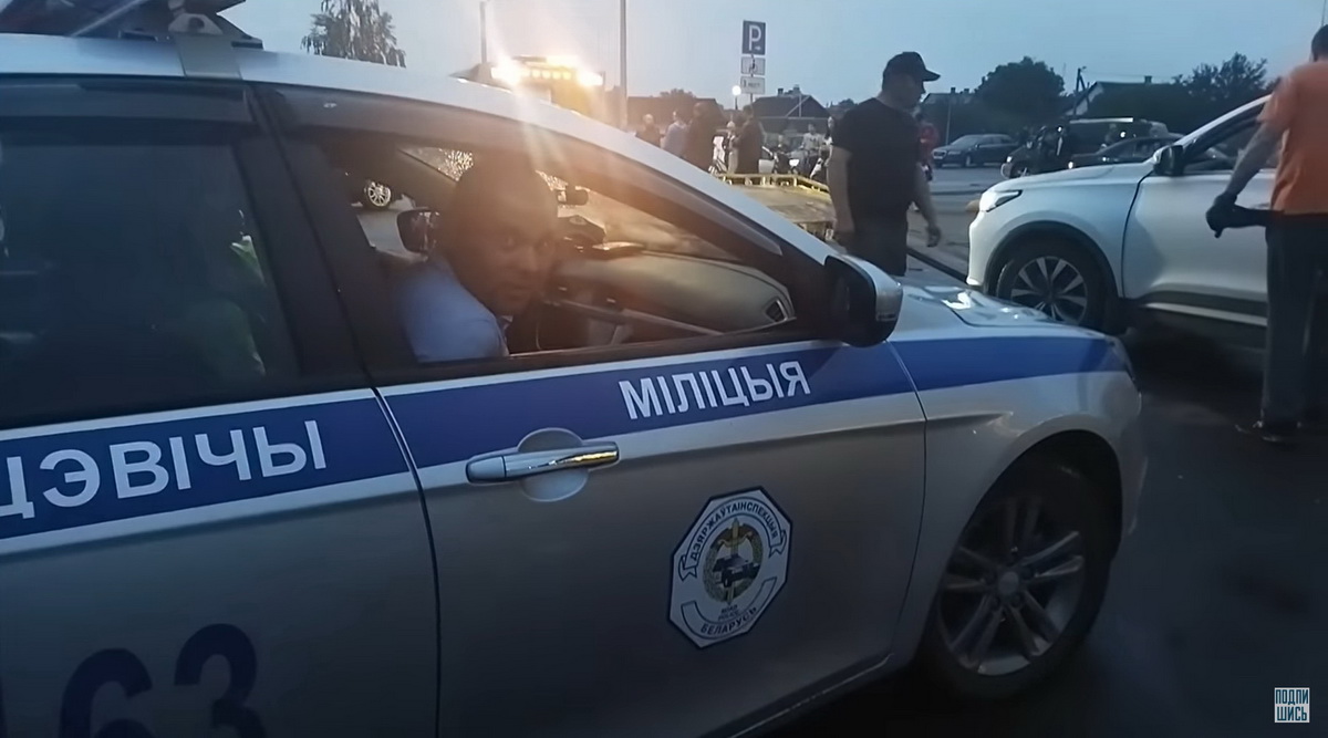 В Ивацевичах милиция задержала людей из машины с буквой Z