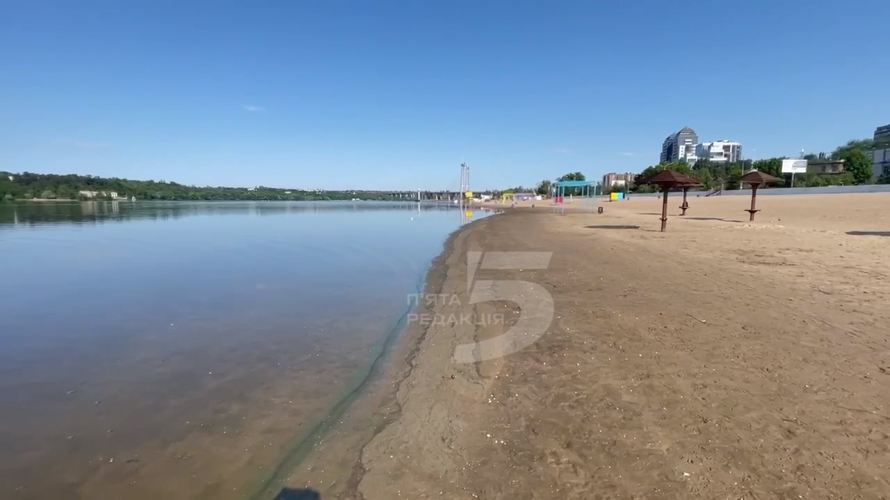 Днепр затопил восемь населенных пунктов после разрушения плотины Каховской ГЭС