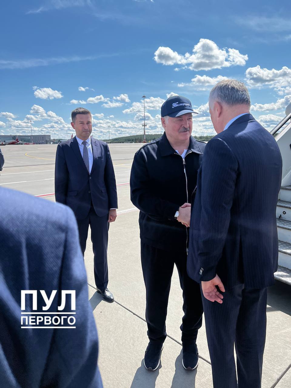 Лукашенко вылетел в Минск